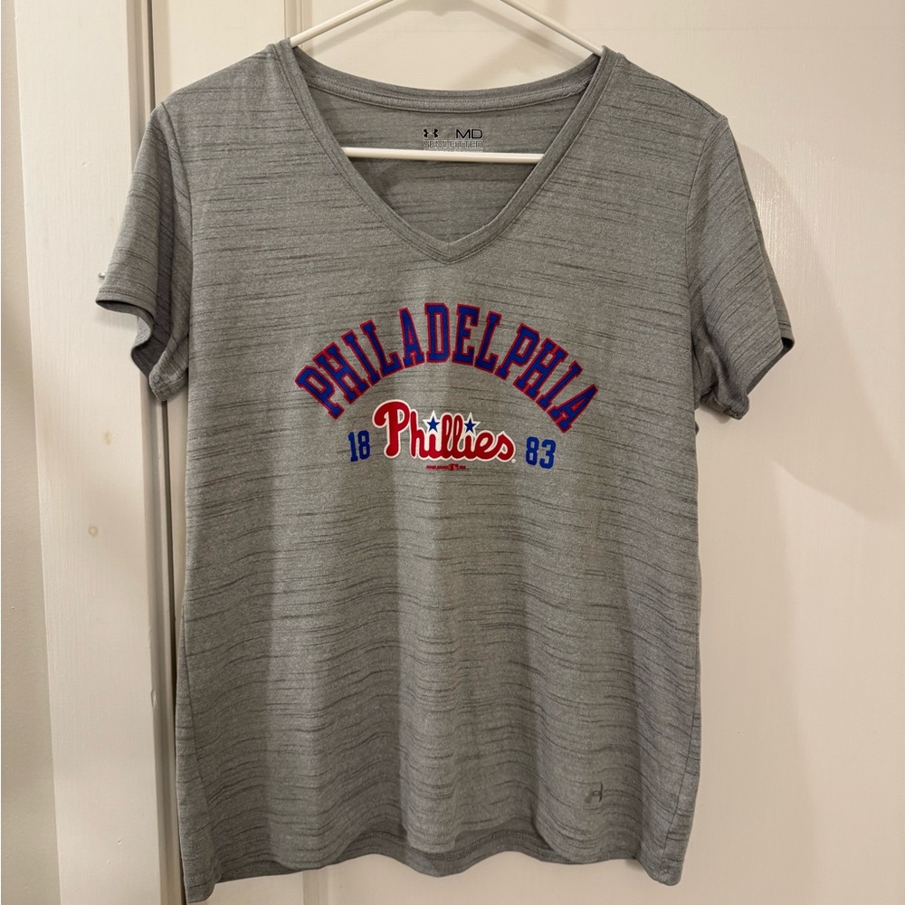 Under Armour Gray Semi-Fitted T-Shirt